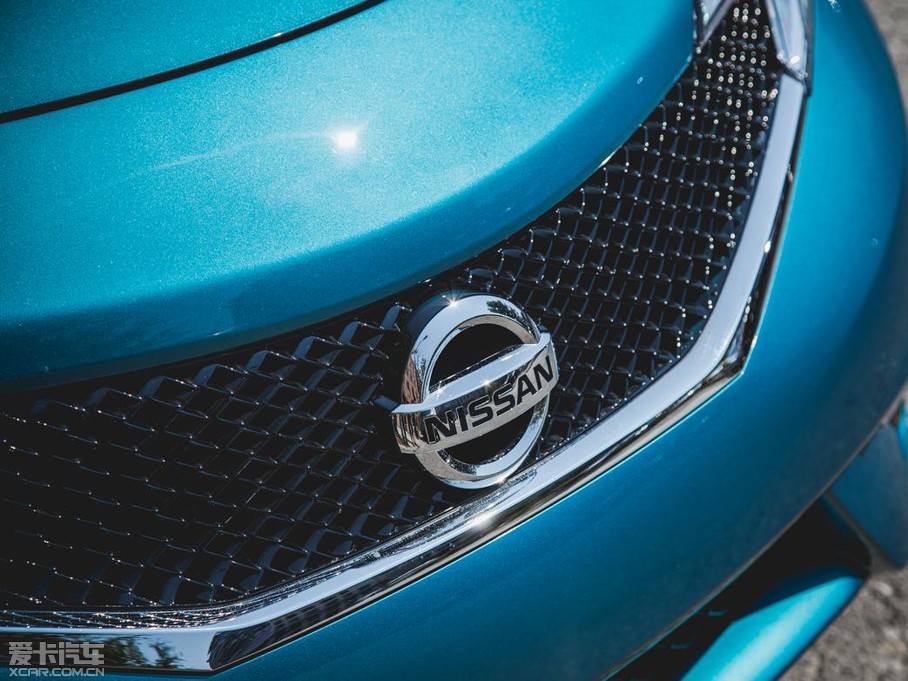 2015��Versa note SR