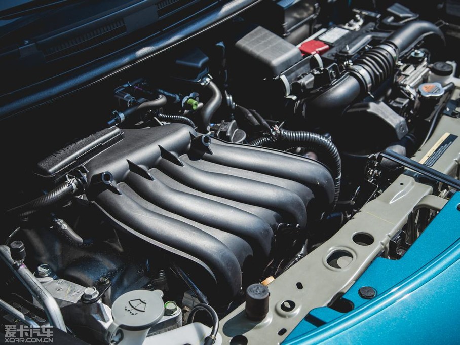 2015��Versa note SR