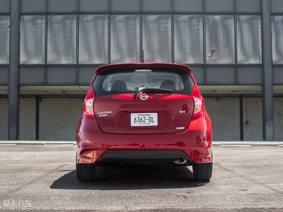 2015��Versa note SR