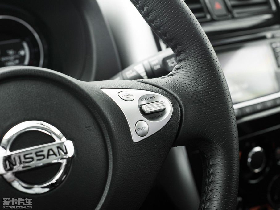 2015��Versa note SR