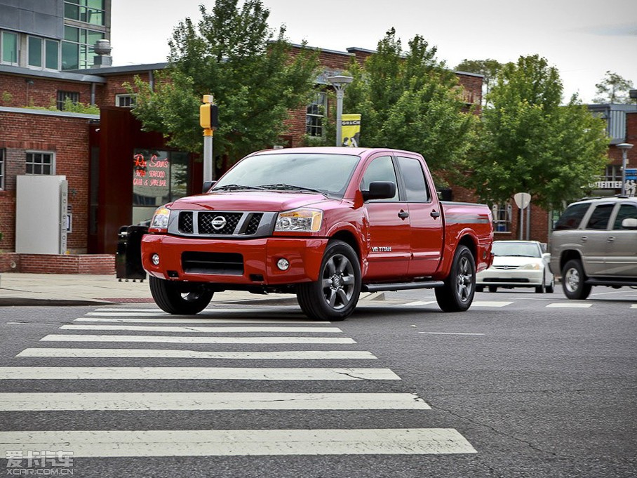 2012Titan 