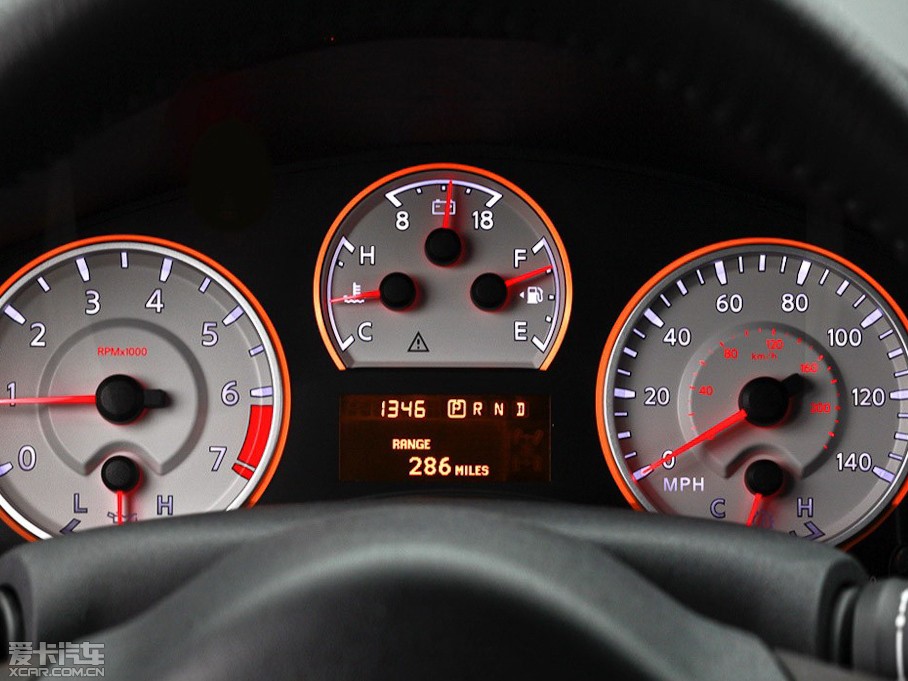 2012��Titan ������