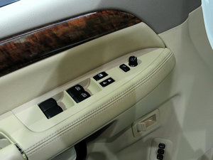 2012款基本型 中控区
