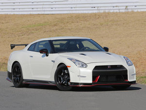 2015款3.8T Nismo 整体外观