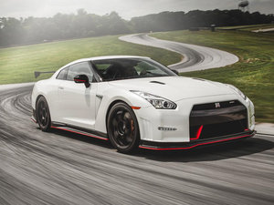 2015款3.8T Nismo 整体外观
