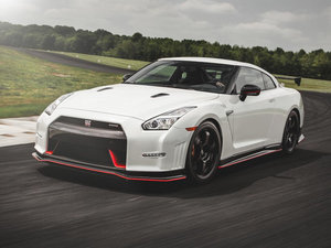 2015款3.8T Nismo 整体外观