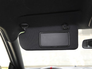 2015款3.8T Nismo 空间座椅
