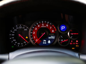 2015款3.8T Nismo 仪表