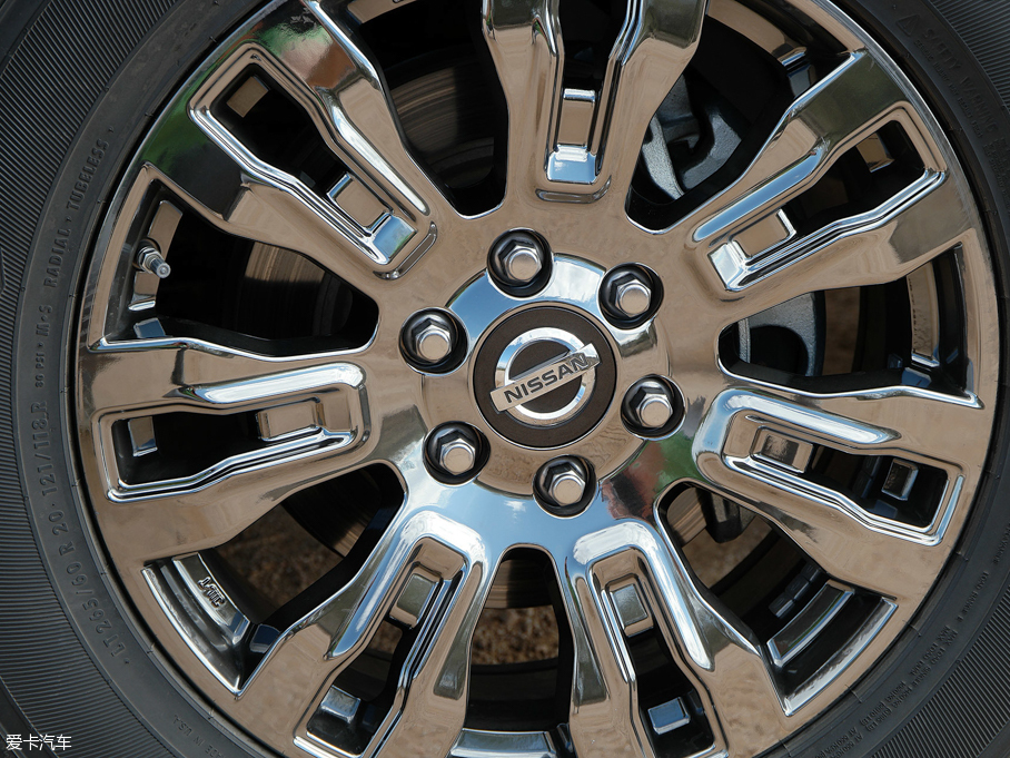 2016��Titan �p�� ������