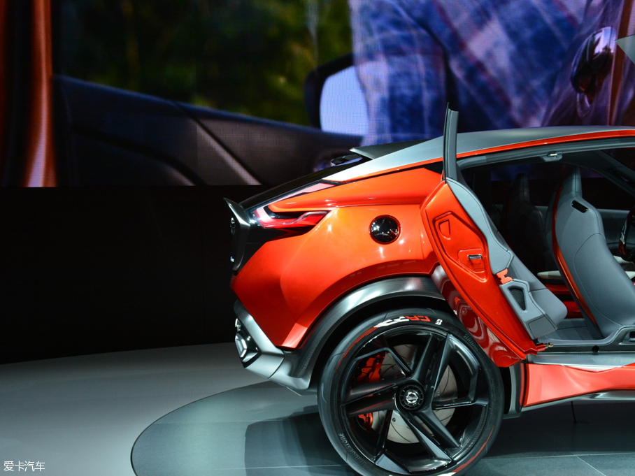 2015��Gripz ����܇