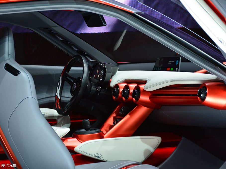 2015��Gripz ����܇