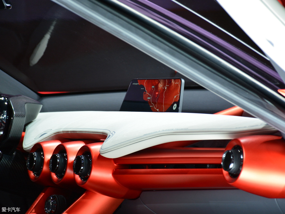 2015��Gripz ����܇