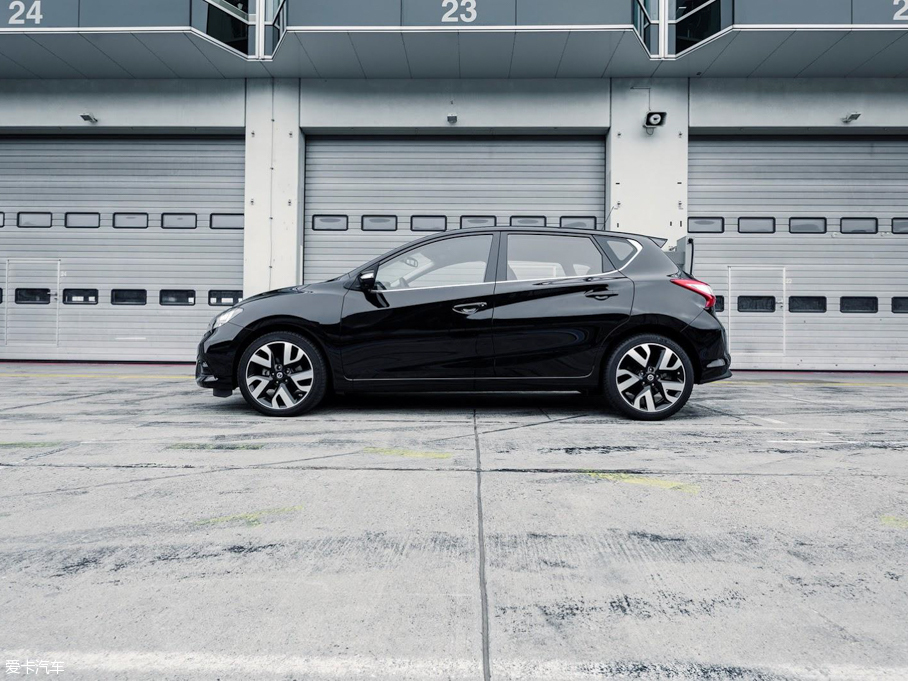 2015Pulsar Sport Edition