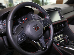 2017款3.8T 黑金刚版 中控区