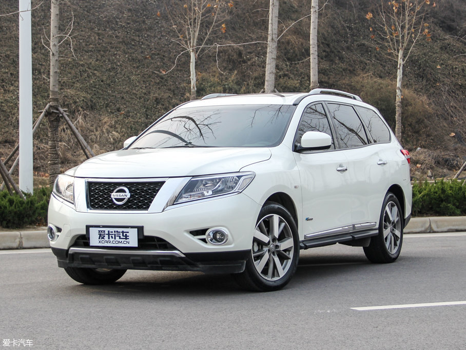 2016Pathfinder 2.5L hybrid