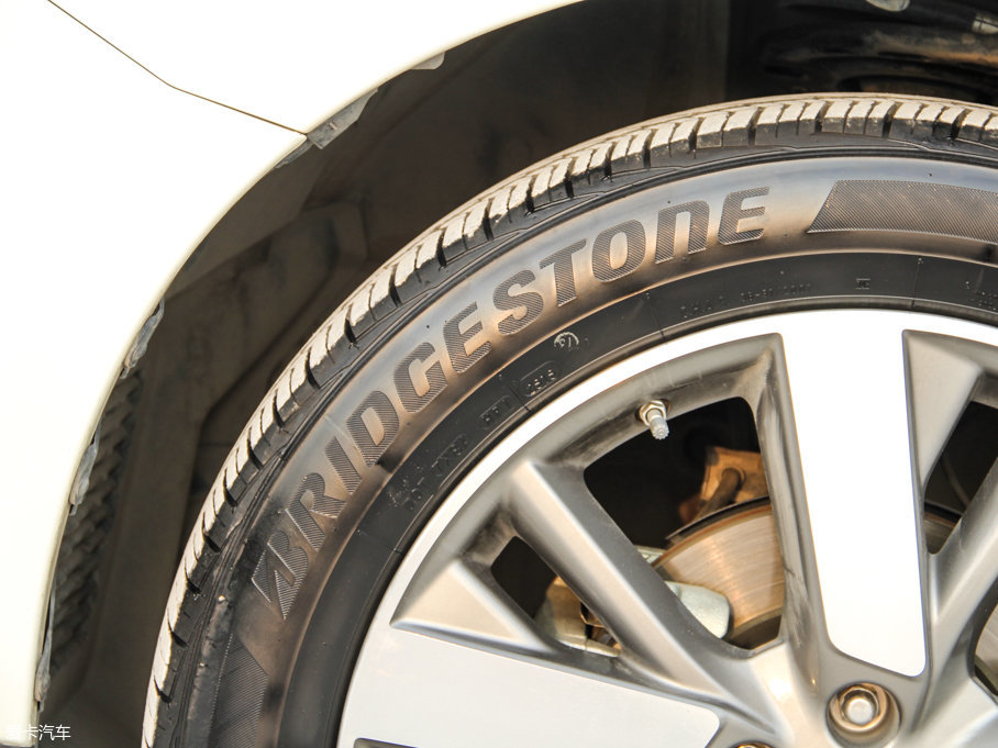 2016Pathfinder 2.5L hybrid