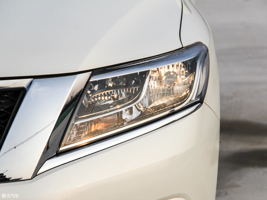 2016Pathfinder 2.5L hybrid