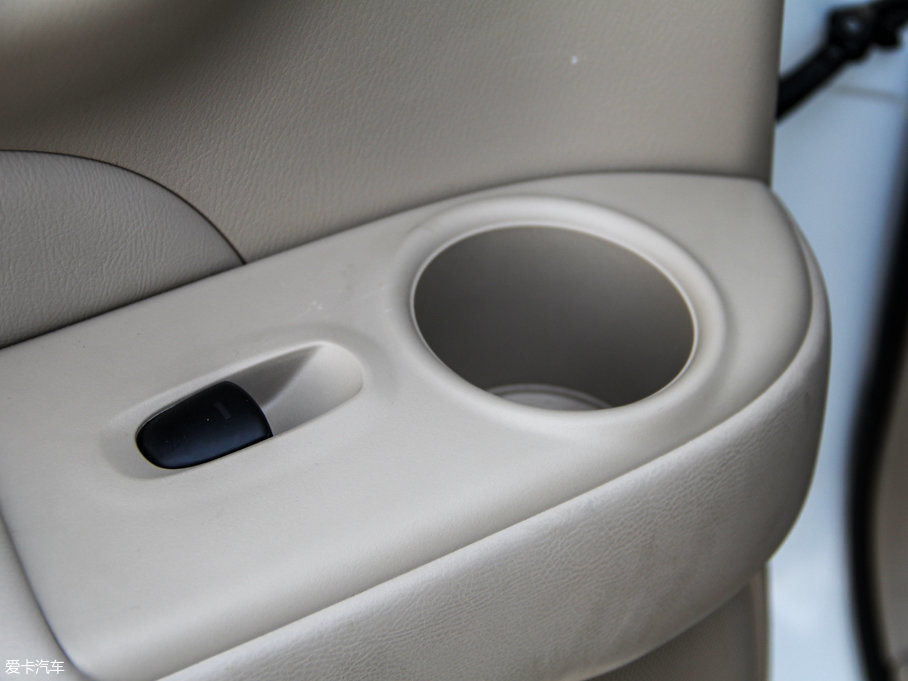 2016Pathfinder 2.5L hybrid