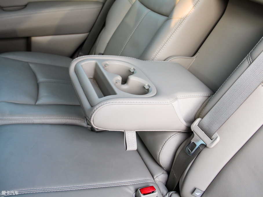 2016Pathfinder 2.5L hybrid