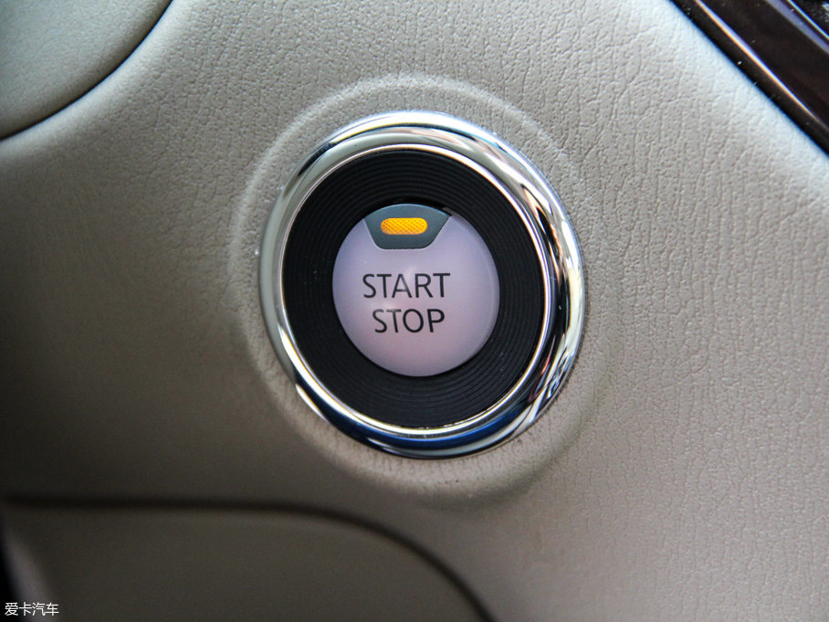 2016Pathfinder 2.5L hybrid