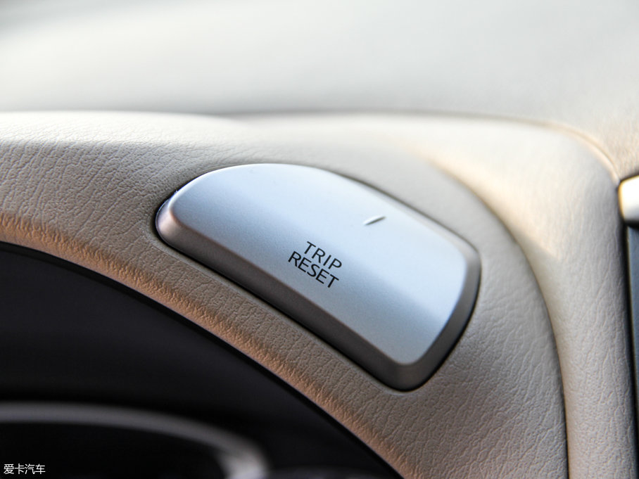 2016Pathfinder 2.5L hybrid