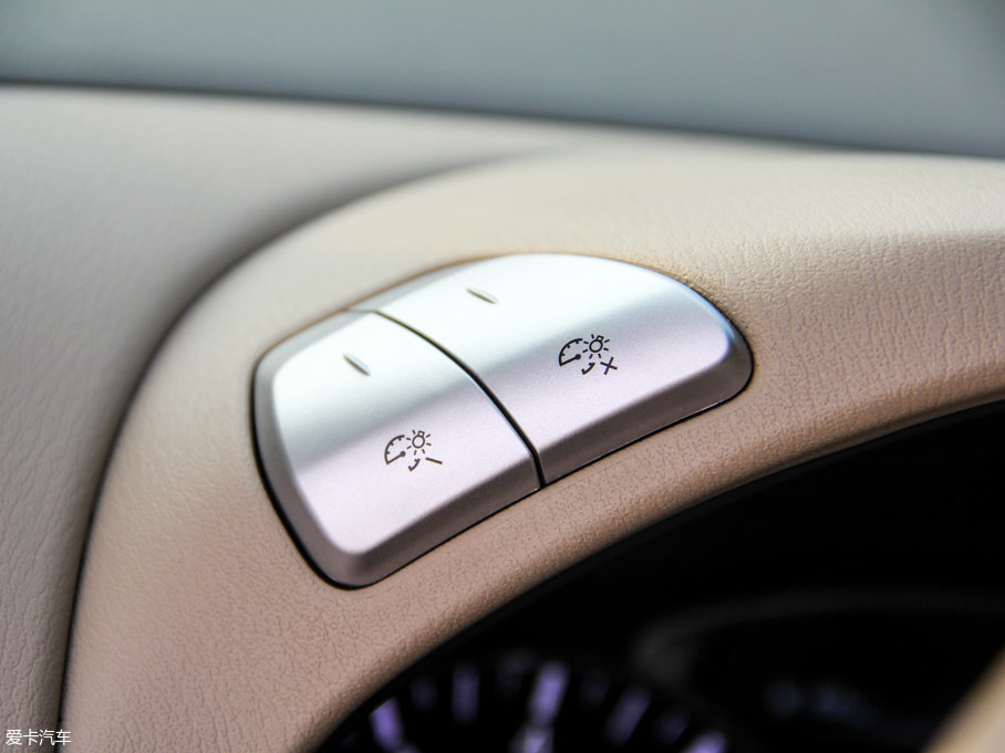 2016Pathfinder 2.5L hybrid