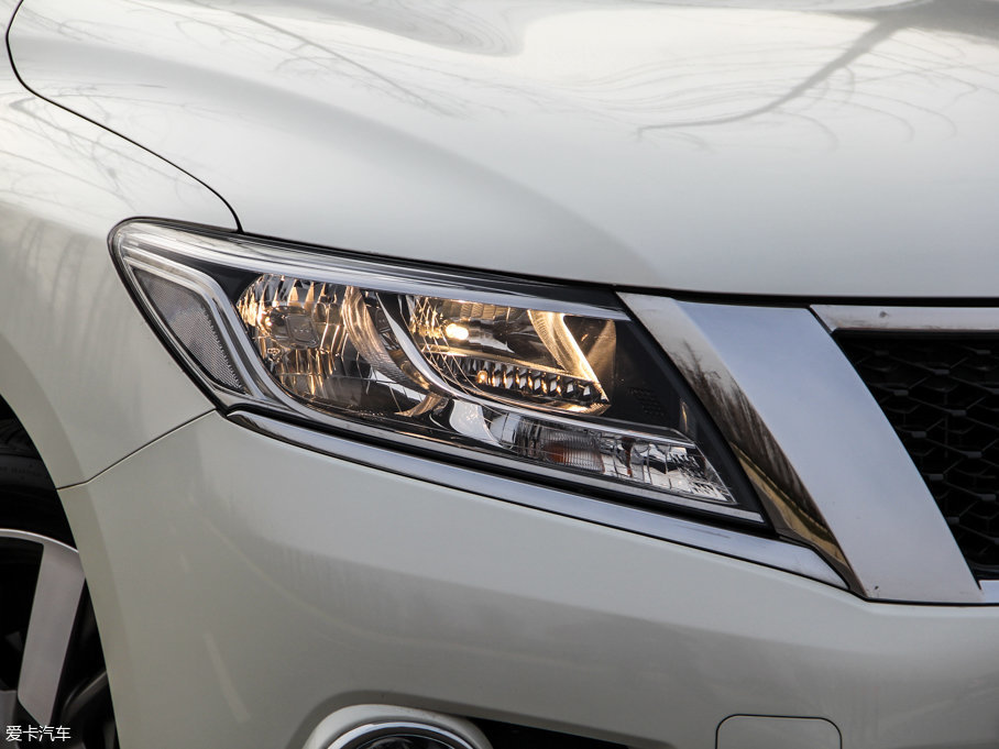 2016Pathfinder 2.5L hybrid