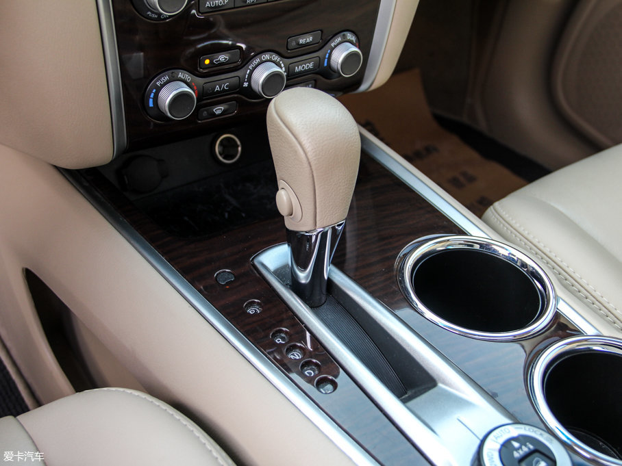 2016Pathfinder 2.5L hybrid