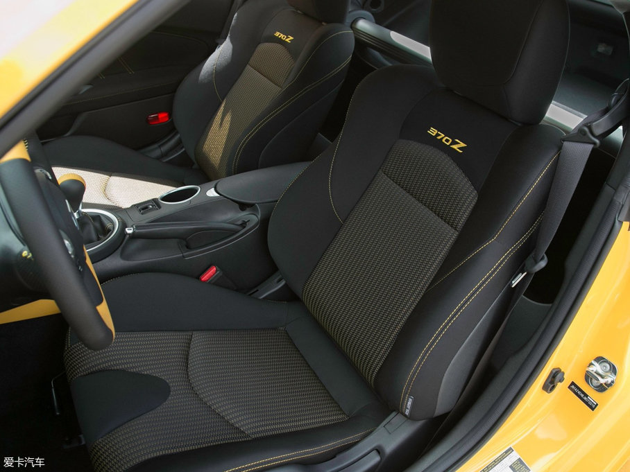 2017ծa370Z Heritage Edition