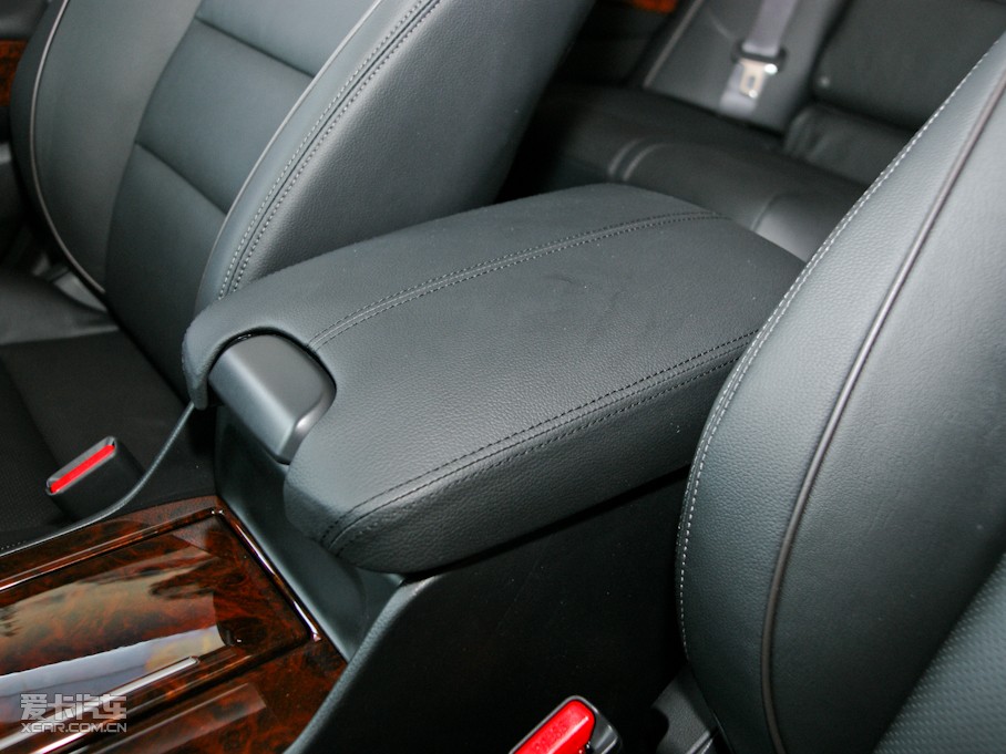 2011���Ԋ�D 3.5L �Ԅ���Ş��