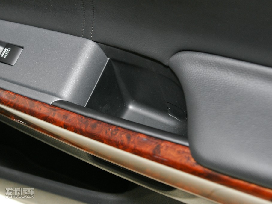 2011Ԋ(sh)D 3.5L Ԅ(dng)Ş