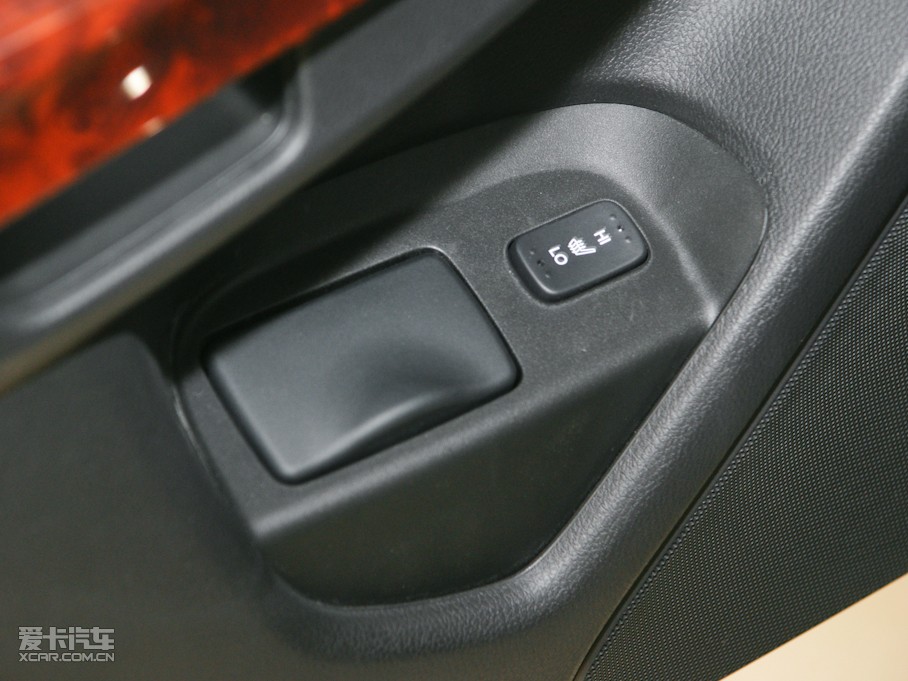 2011Ԋ(sh)D 3.5L Ԅ(dng)Ş