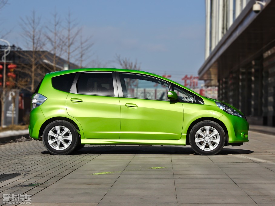 2013wHybrid 1.3L Hybrid