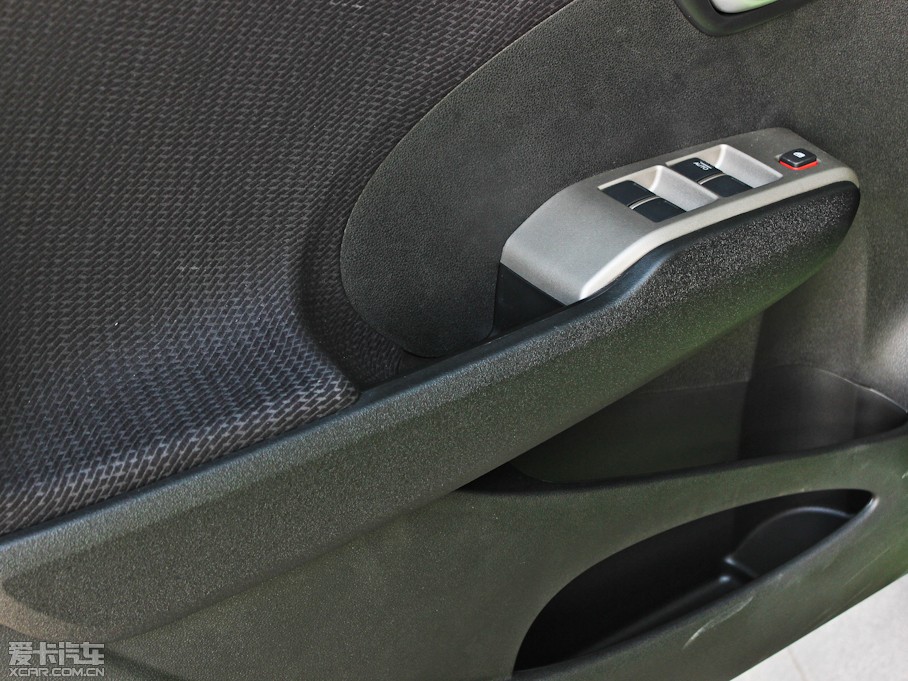 2013wHybrid 1.3L Hybrid