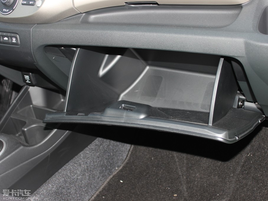 2013wHybrid 1.3L Hybrid