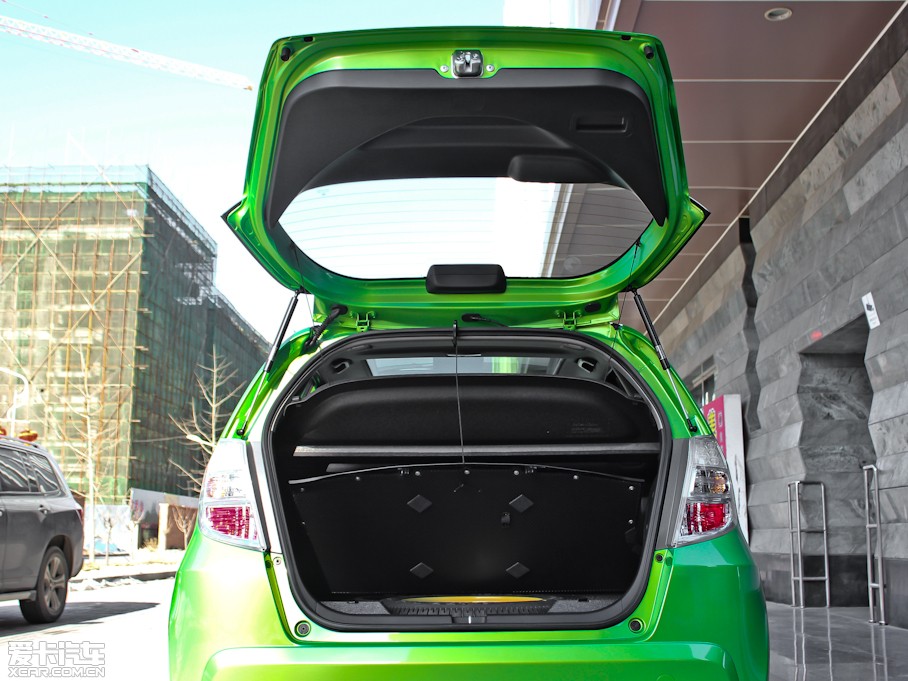 2013wHybrid 1.3L Hybrid