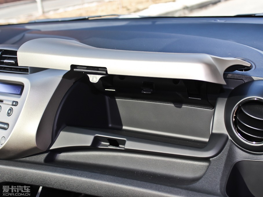 2013wHybrid 1.3L Hybrid