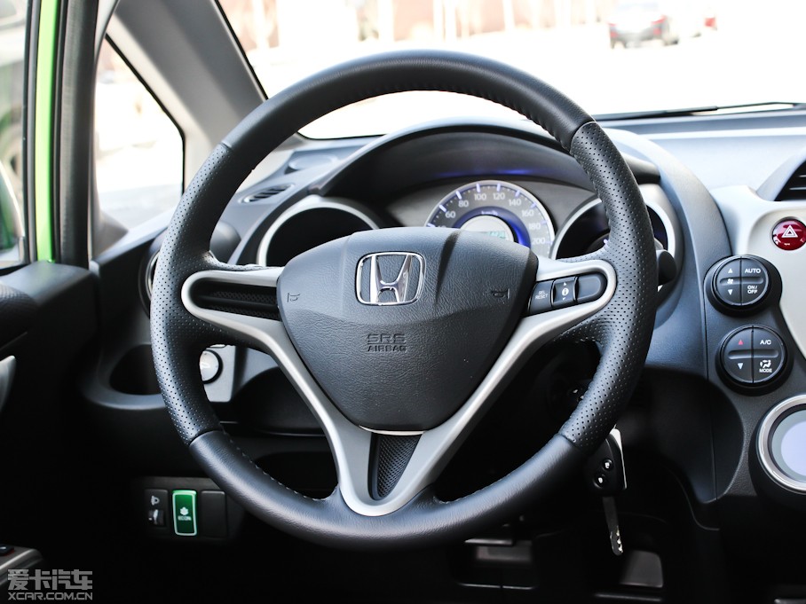 2013wHybrid 1.3L Hybrid