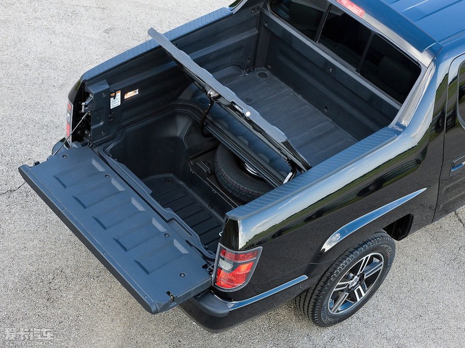 2012Ridgeline Sport