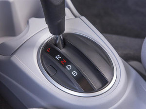 2013��EV �п؅^