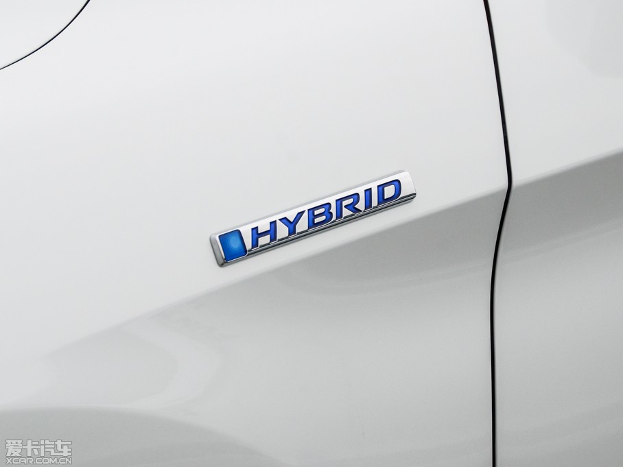 2015w() Hybrid