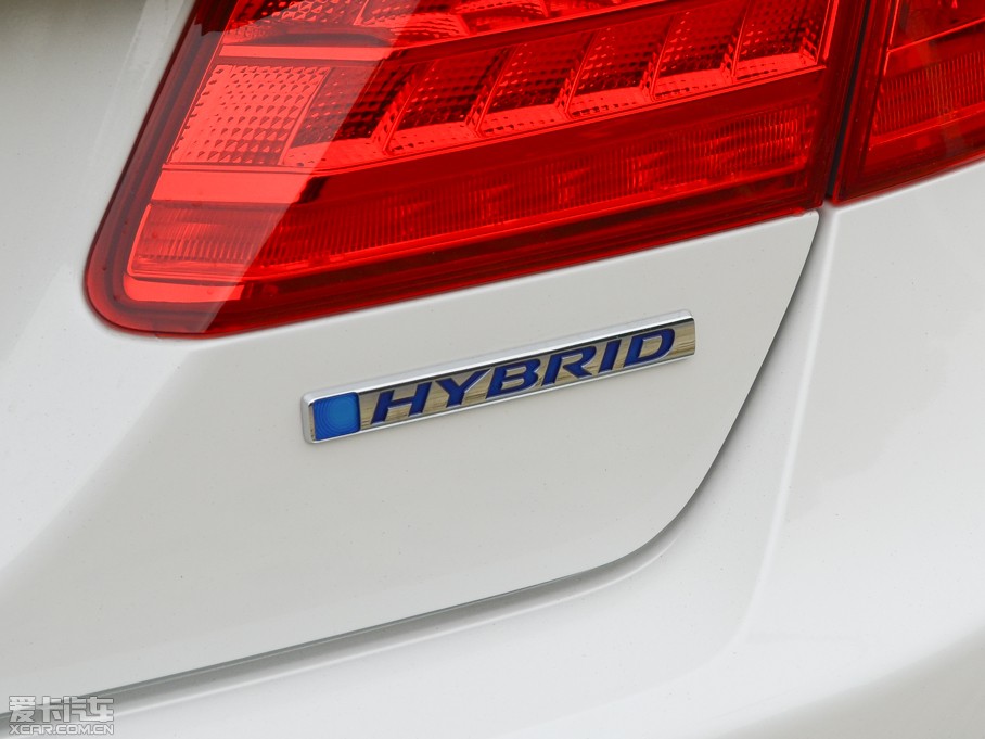 2015w() Hybrid