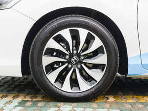 2015款Hybrid 轮圈