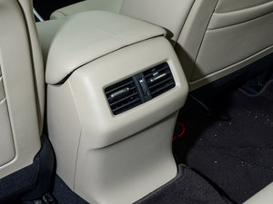 2015款Hybrid 空间座椅