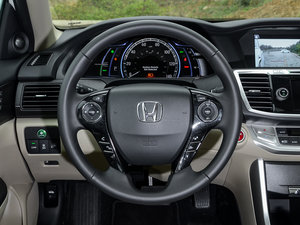 2015款Hybrid 方向盘