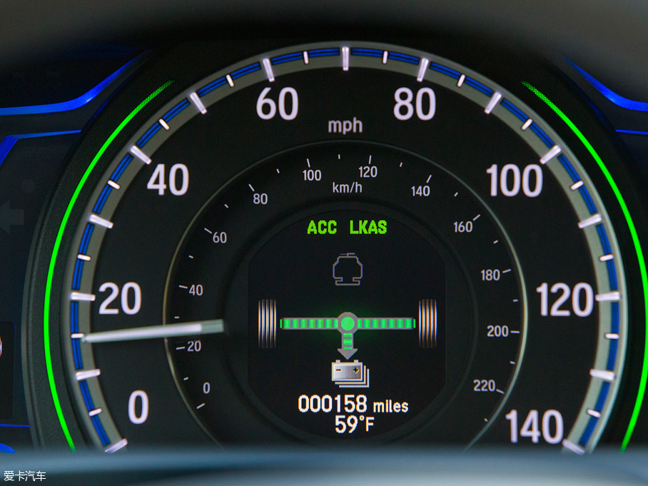 2016�����w(����) TOURING Hybrid