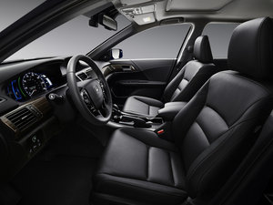 2016TOURING Hybrid g