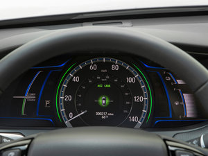 2016TOURING Hybrid п؅^(q)