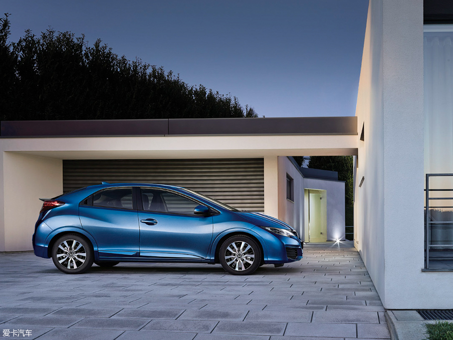 2016˼(M) Limited Edition