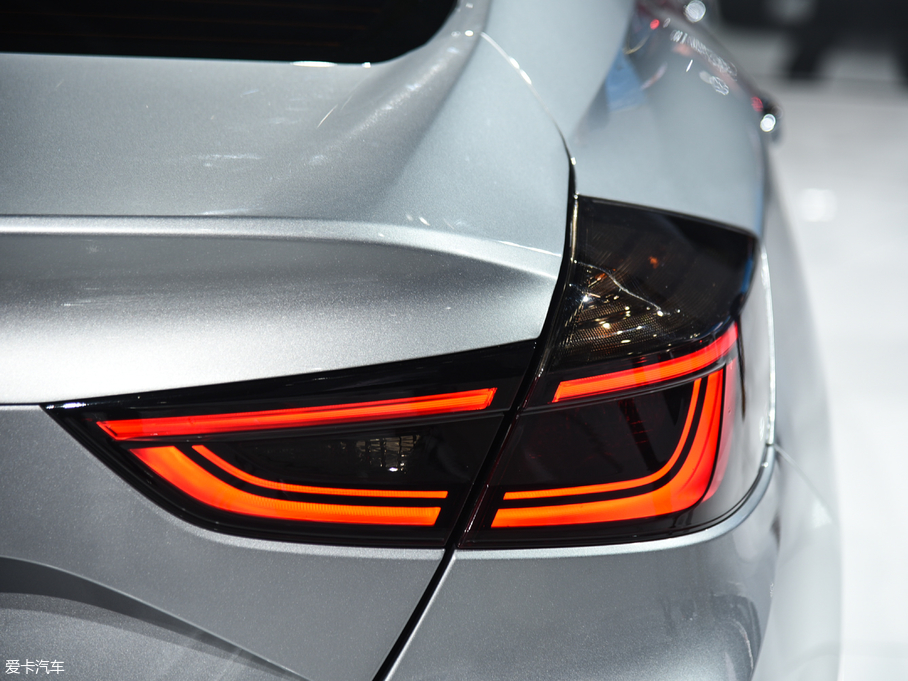 2018���Insight ������